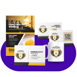 Polo, bolsa, cartera y taza con el logo de una empresa